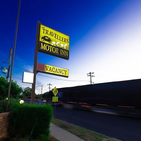 All Travellers Motor Inn Coonabarabran Kültér fotó