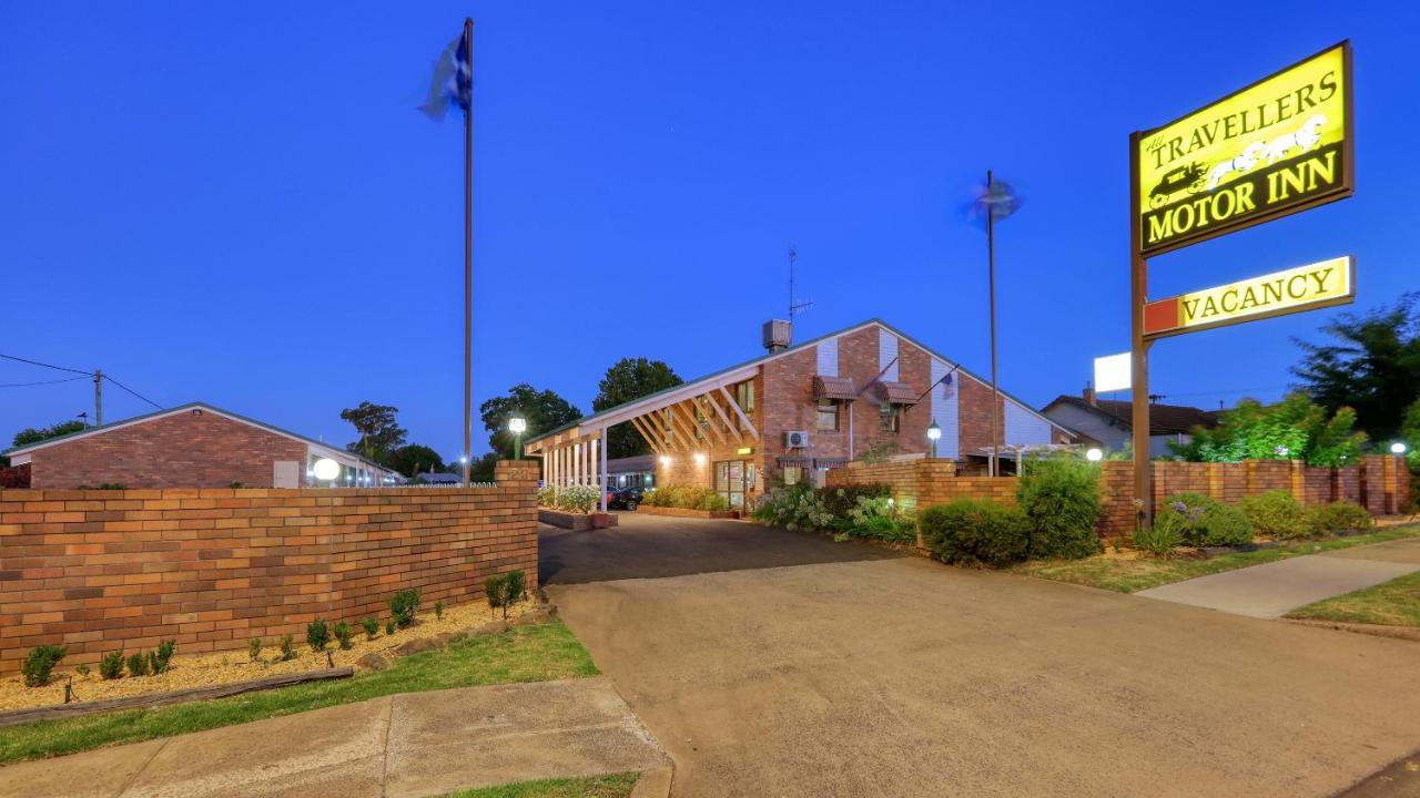 All Travellers Motor Inn Coonabarabran Kültér fotó
