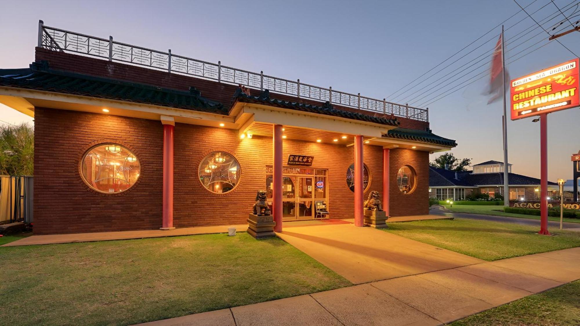 All Travellers Motor Inn Coonabarabran Kültér fotó
